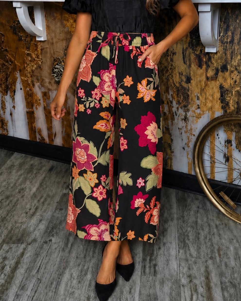 Black Floral Print Wide Leg Crop Pants