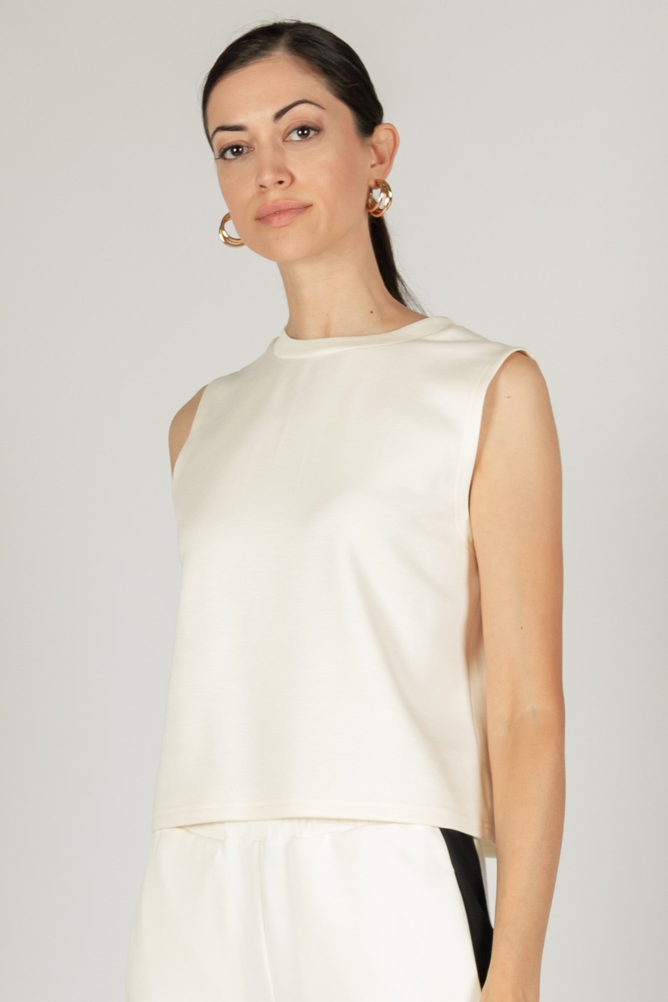 P. CILL Butter Modal Round Neck Sleeveless Top