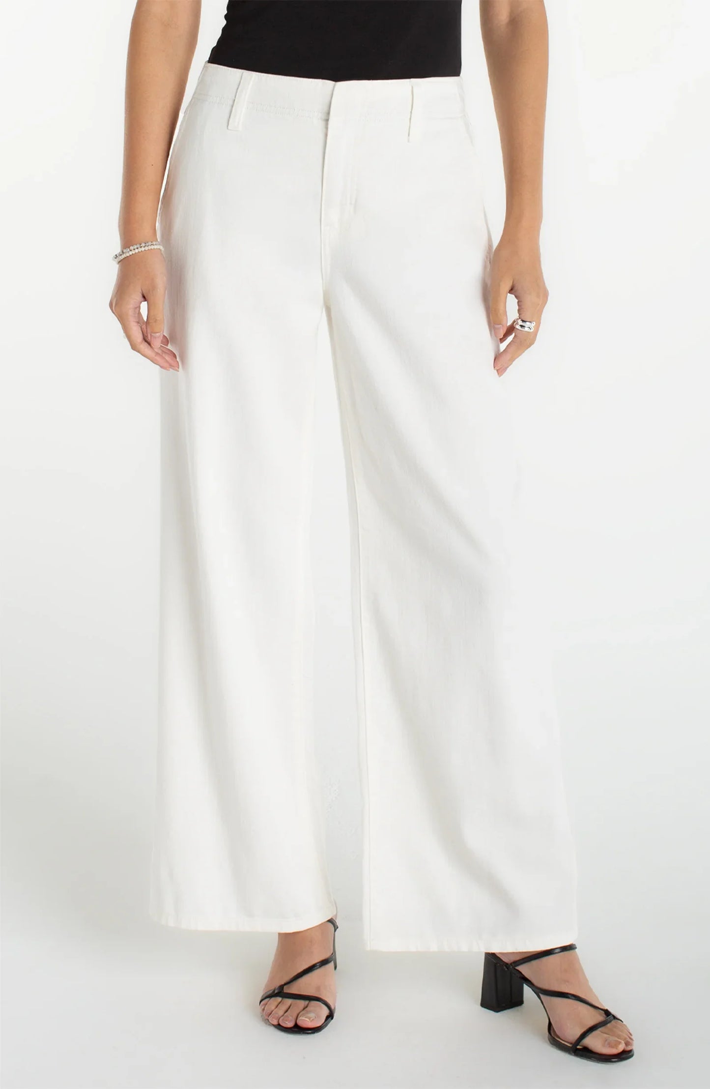 White Weekender Wide Leg 30" Seam